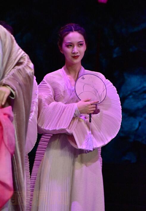 高智洋舞台剧照