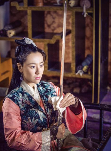 韩春南《超级玩家》剧照