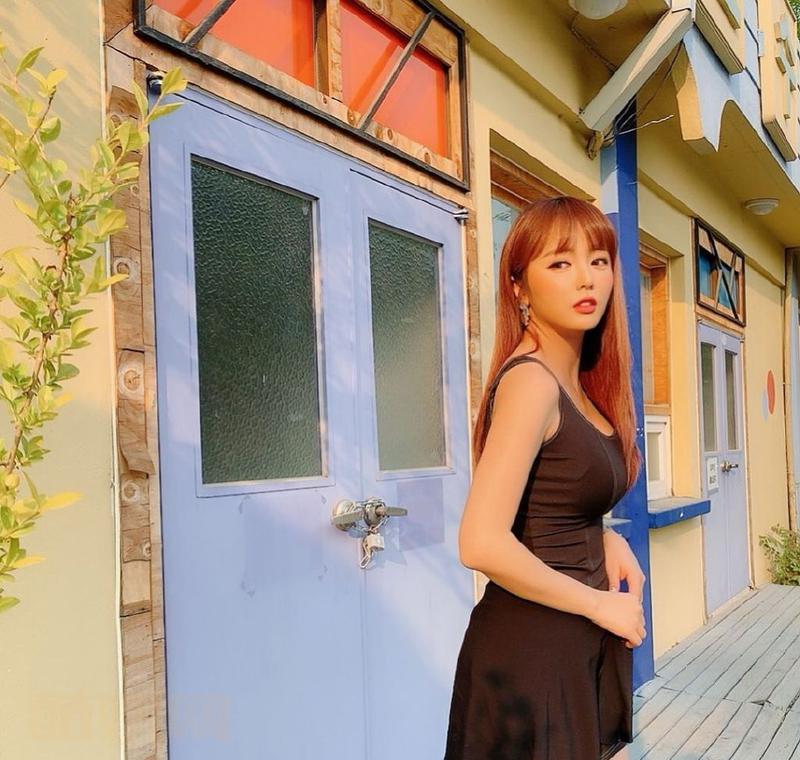 早上好今天大家和我都一起加油哦[親親] 