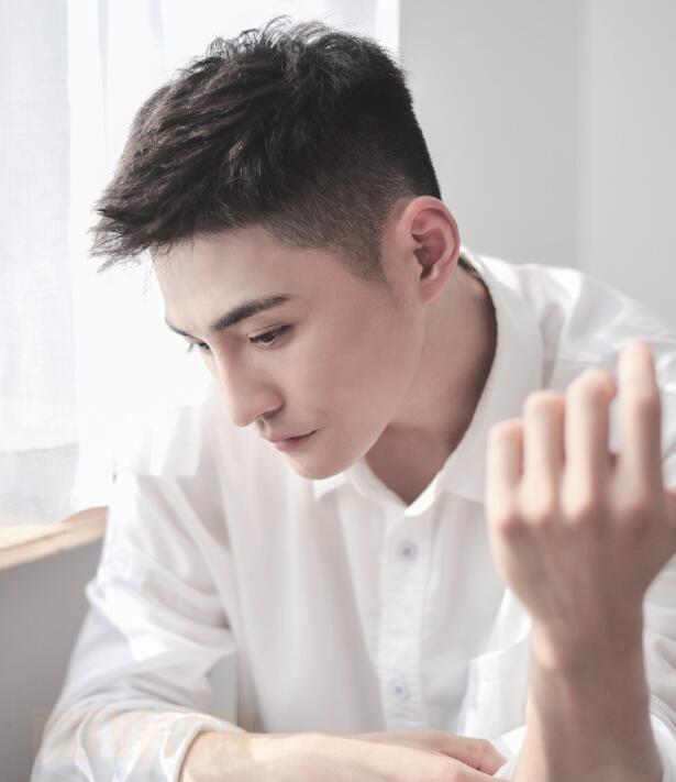 黄雨权帅气写真