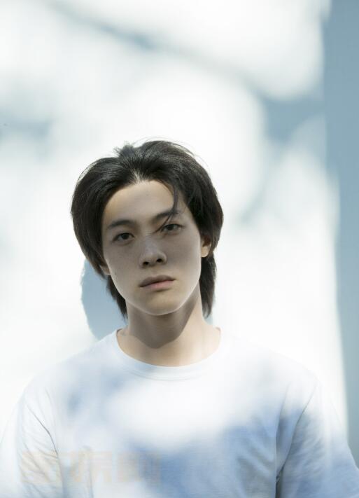 蒋昀霖日系写真