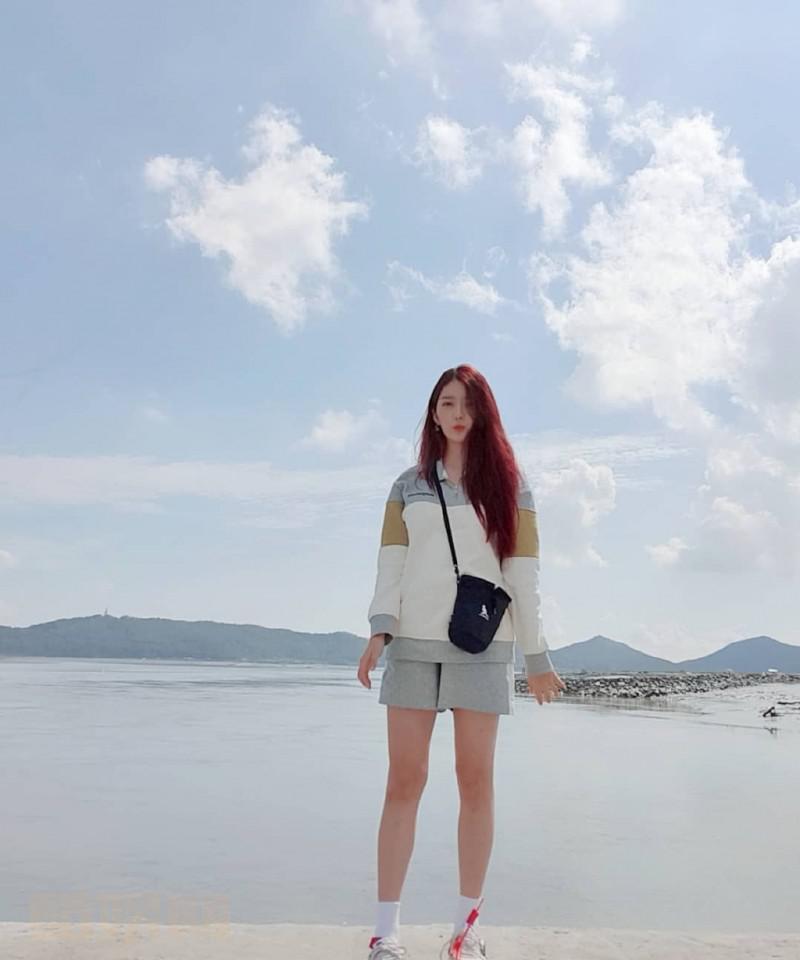 金澯美户外写真