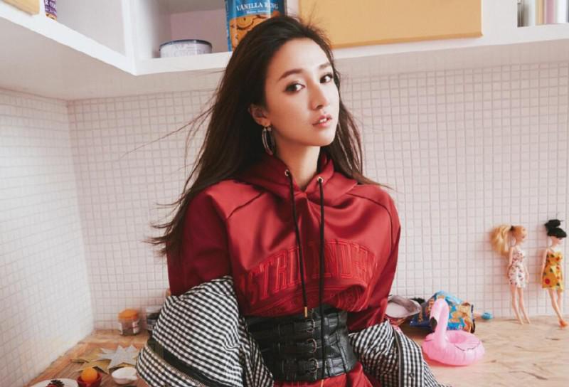 景瓷个人资料简介 景瓷写真照