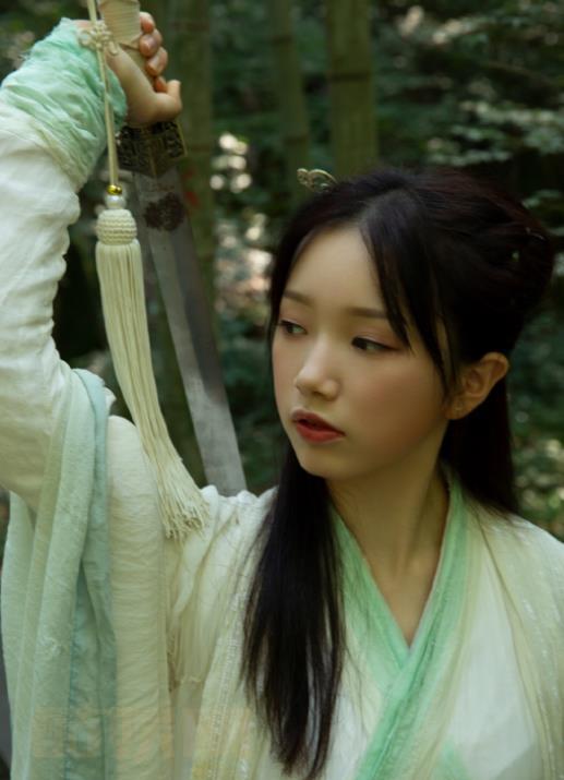 金雅娜中国风汉服写真