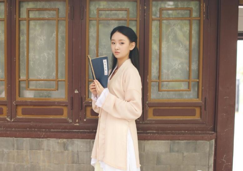 梁宝羚古风写真