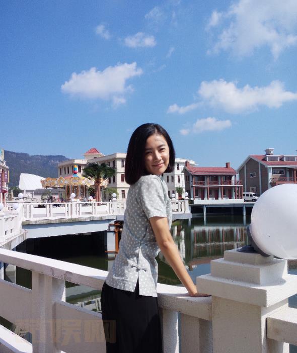 李春嫒片场照