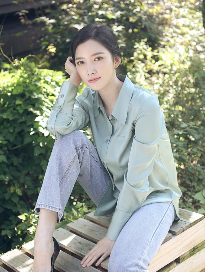 林珠银个人写真