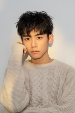 李卿