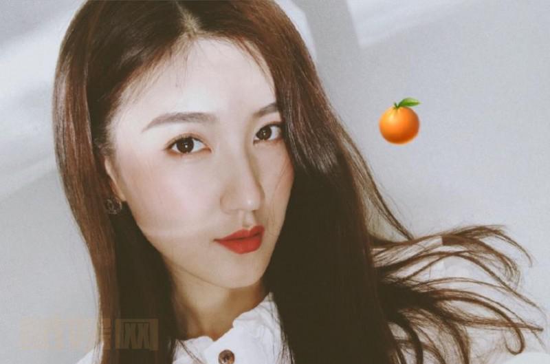 李思睿个人资料简介 李思睿甜美自拍照