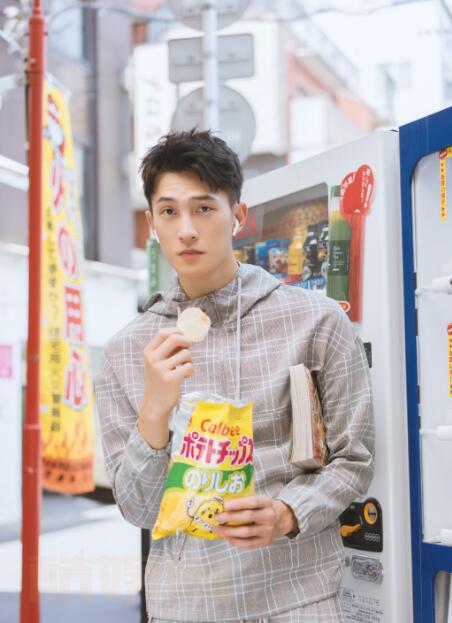李向哲街拍写真
