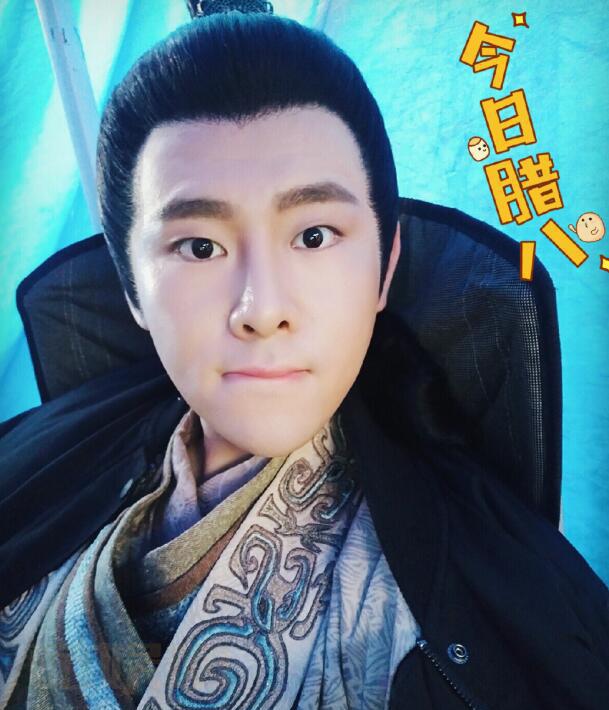 李政宇片场照