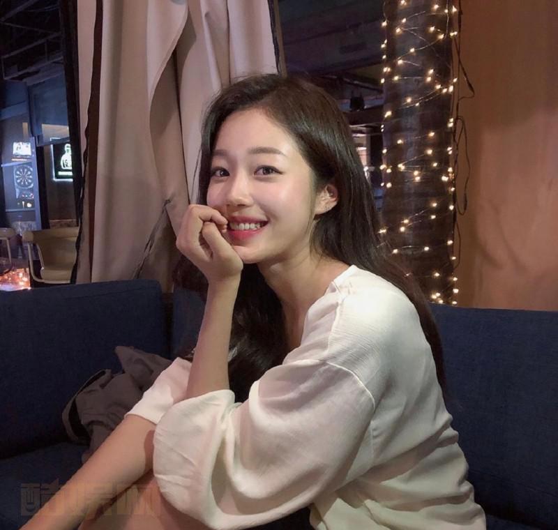 卢允书个人资料简介 卢允书生活照