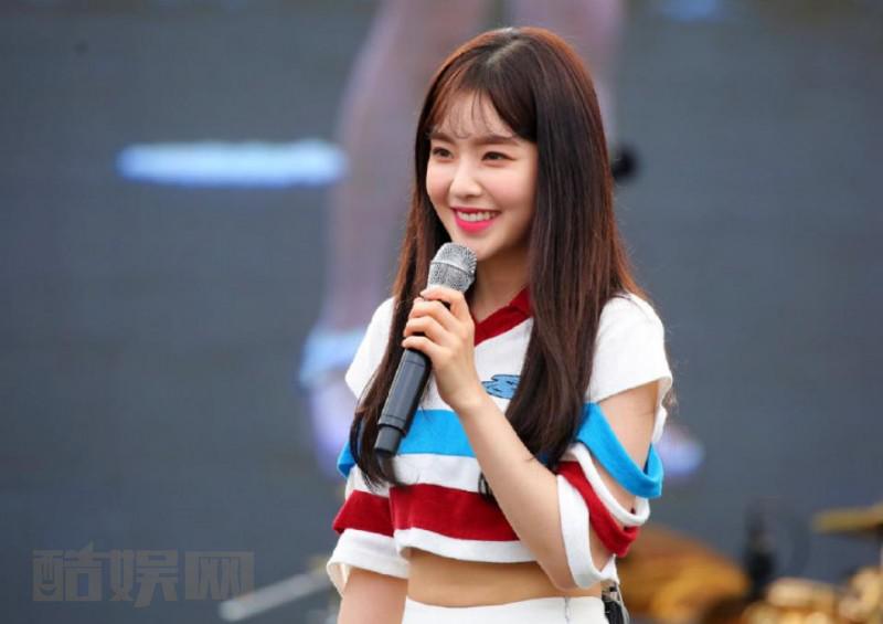 裴珠泫个人资料简介 裴珠泫演唱会现场照