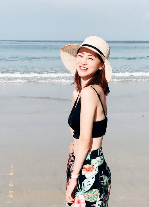 钱迪迪户外休闲照