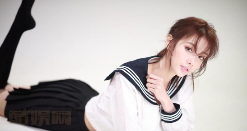 祁幂个人资料简介 祁幂制服写真