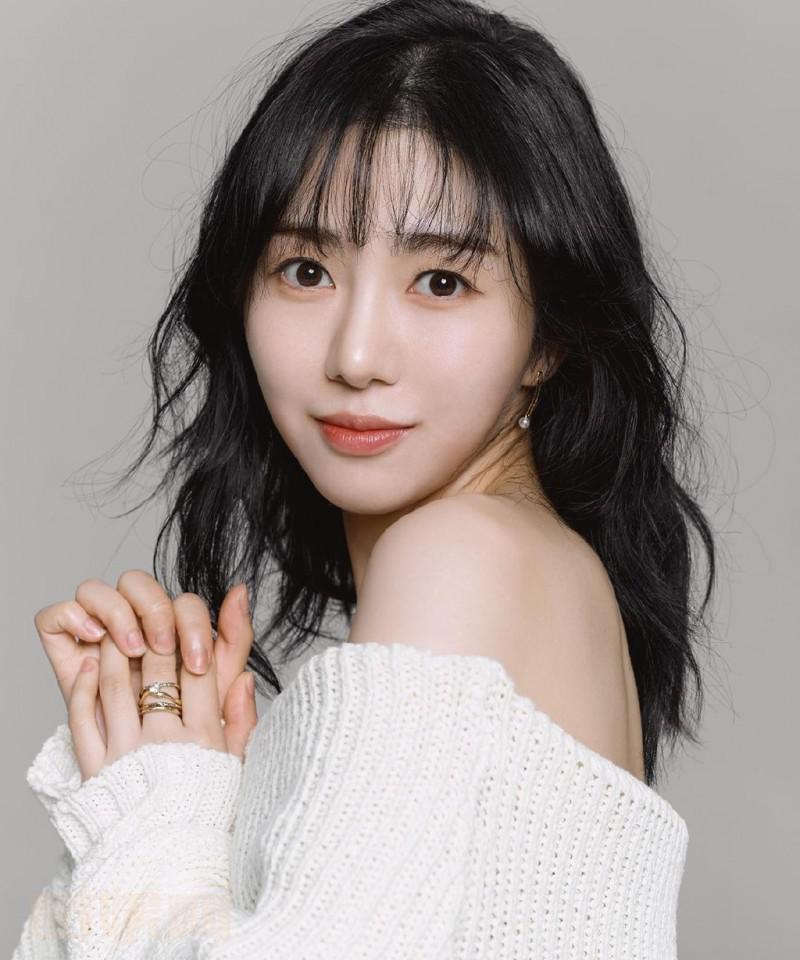 权珉阿个人写真