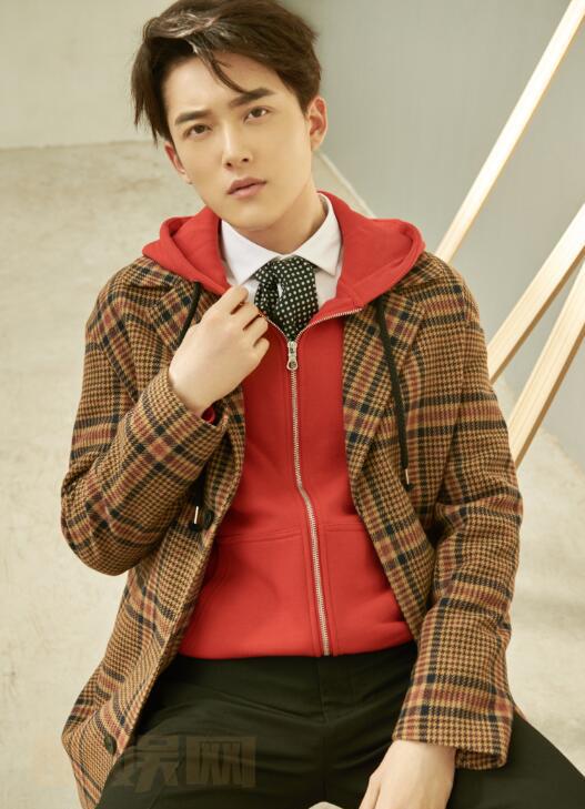 芮伟航帅气写真