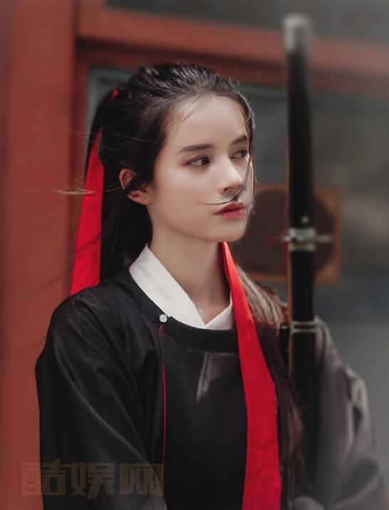 圣微帅气古装写真