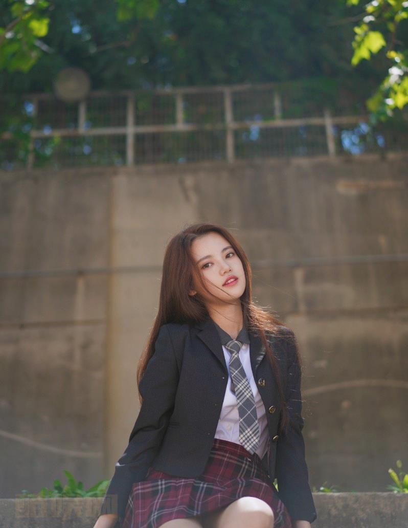 孙珍妮青春校园写真