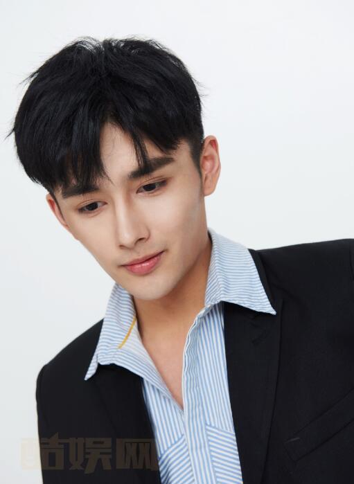 孙子航帅气写真