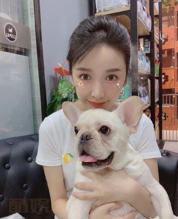 王小橙萌宠照