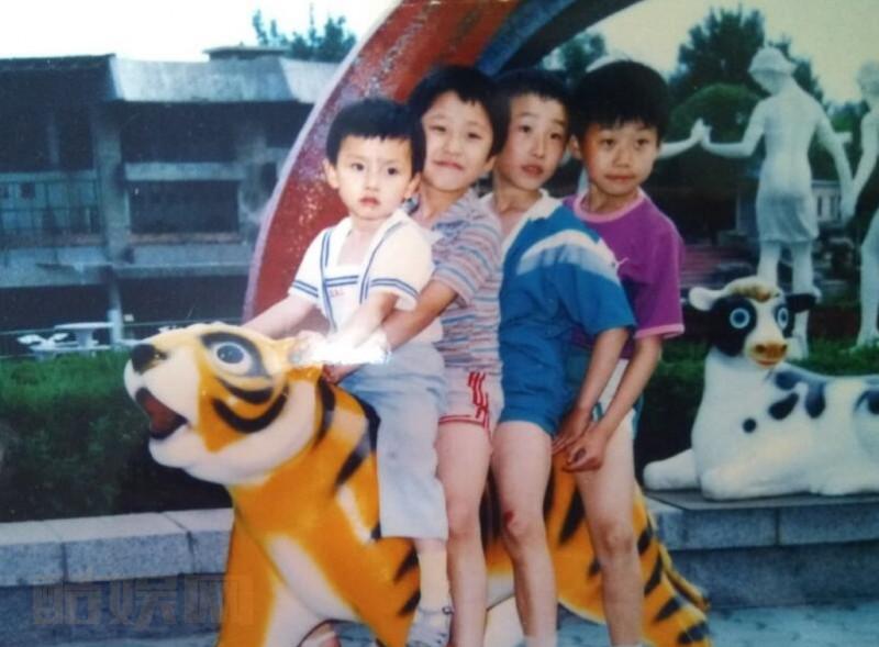 王羽铮童年照