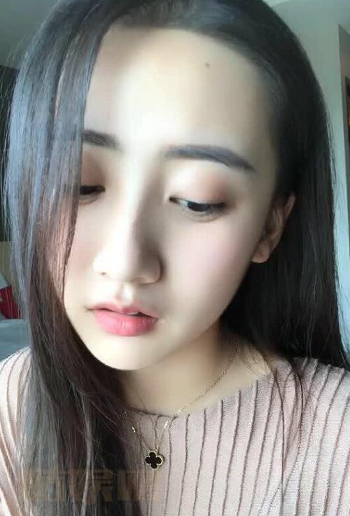 赵露思生活照