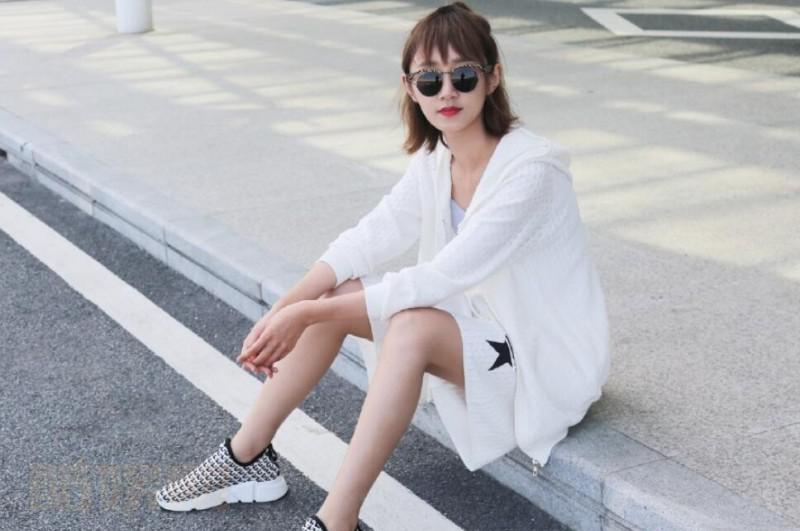 魏小也街拍写真