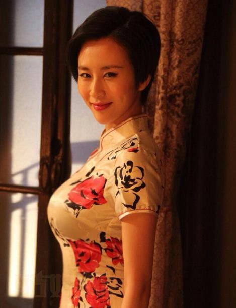 夏侯云姗片场照