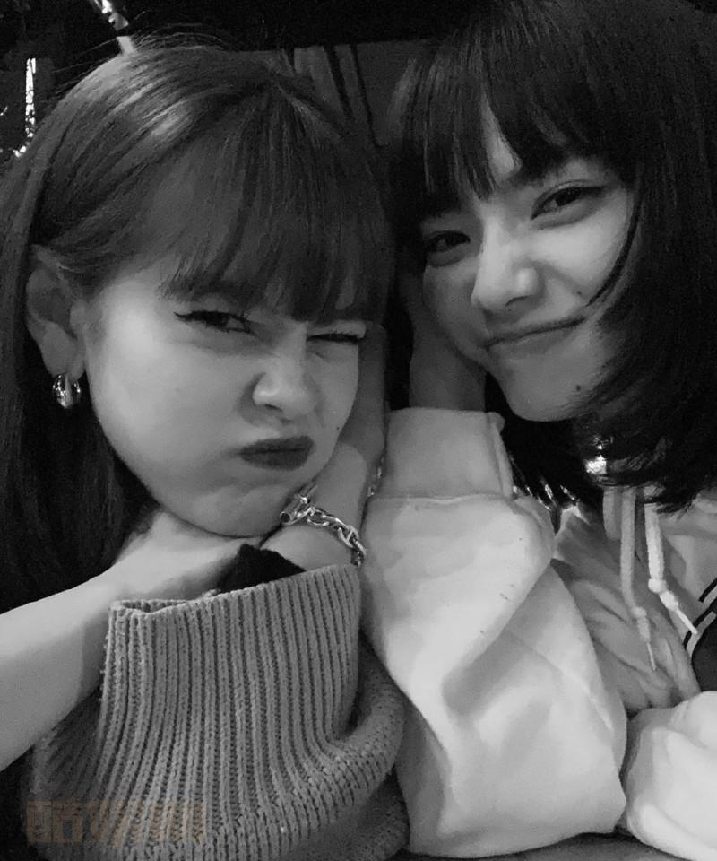 小松菜奈与人合照