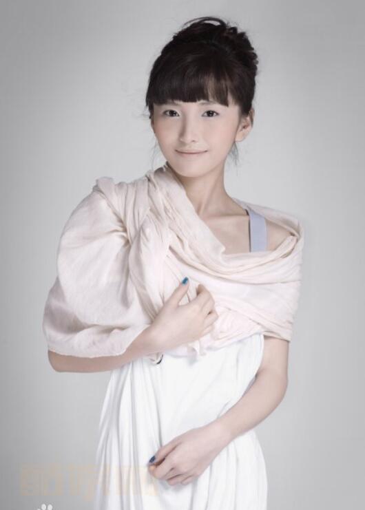 肖雨雨青涩写真