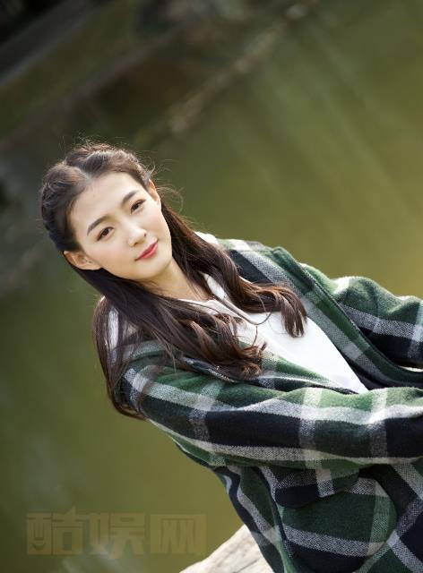 雪儿甜美气质写真