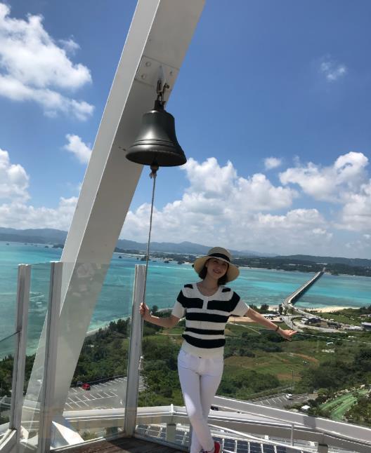 徐婧灵户外写真