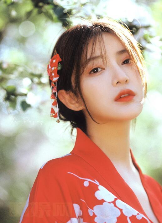 杨伊墨汉服写真