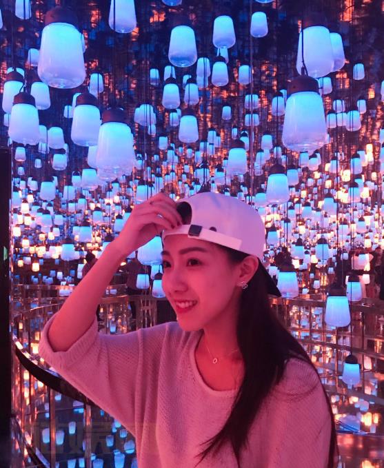 颜灵兰个人资料简介 颜灵兰生活照