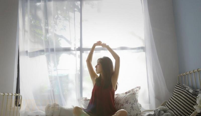 颜灵兰个人资料简介 颜灵兰私房照写真