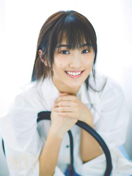 王艺霏清纯写真