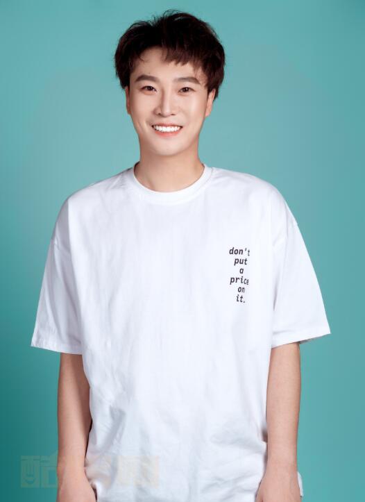 张承阳帅气写真