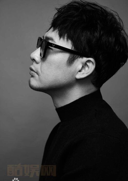 张颂文绅士大片