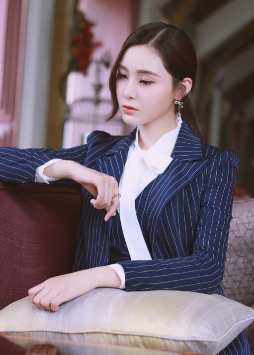 张颖颖剧照合集