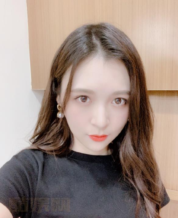 张语格甜美自拍照