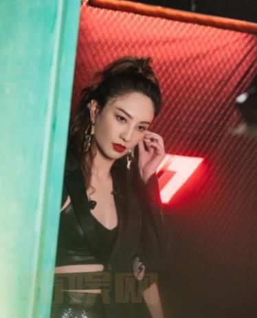 郑希怡综艺节目照