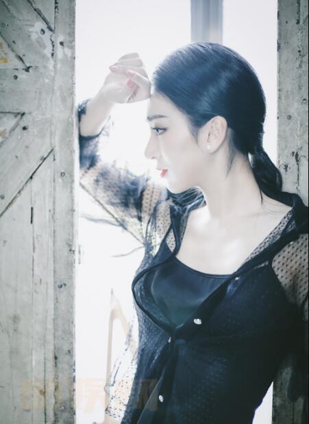 周睿君街拍写真