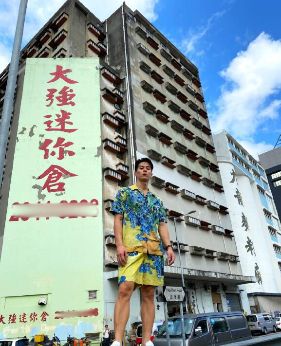 朱鉴然户外照片